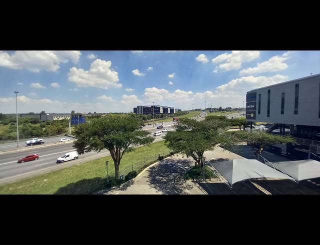 394M² OFFICE TO LET IN WOODMEAD